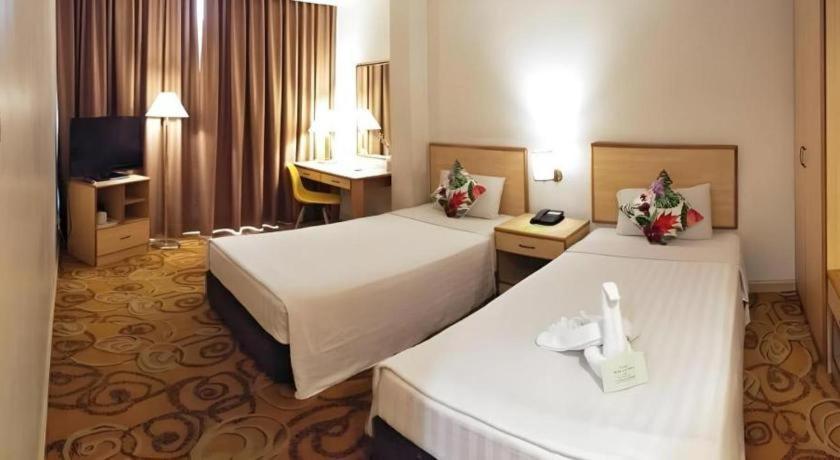 The Orchid Hotel Сибу Экстерьер фото